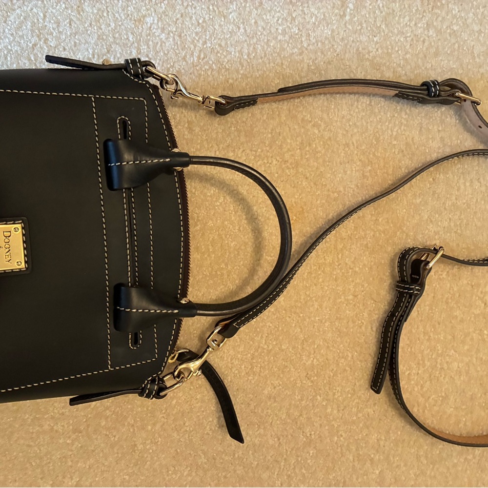 Mini Dooney & Bourke Black Leather Crossbody Satchel with White Stitching - Picture 4 of 4